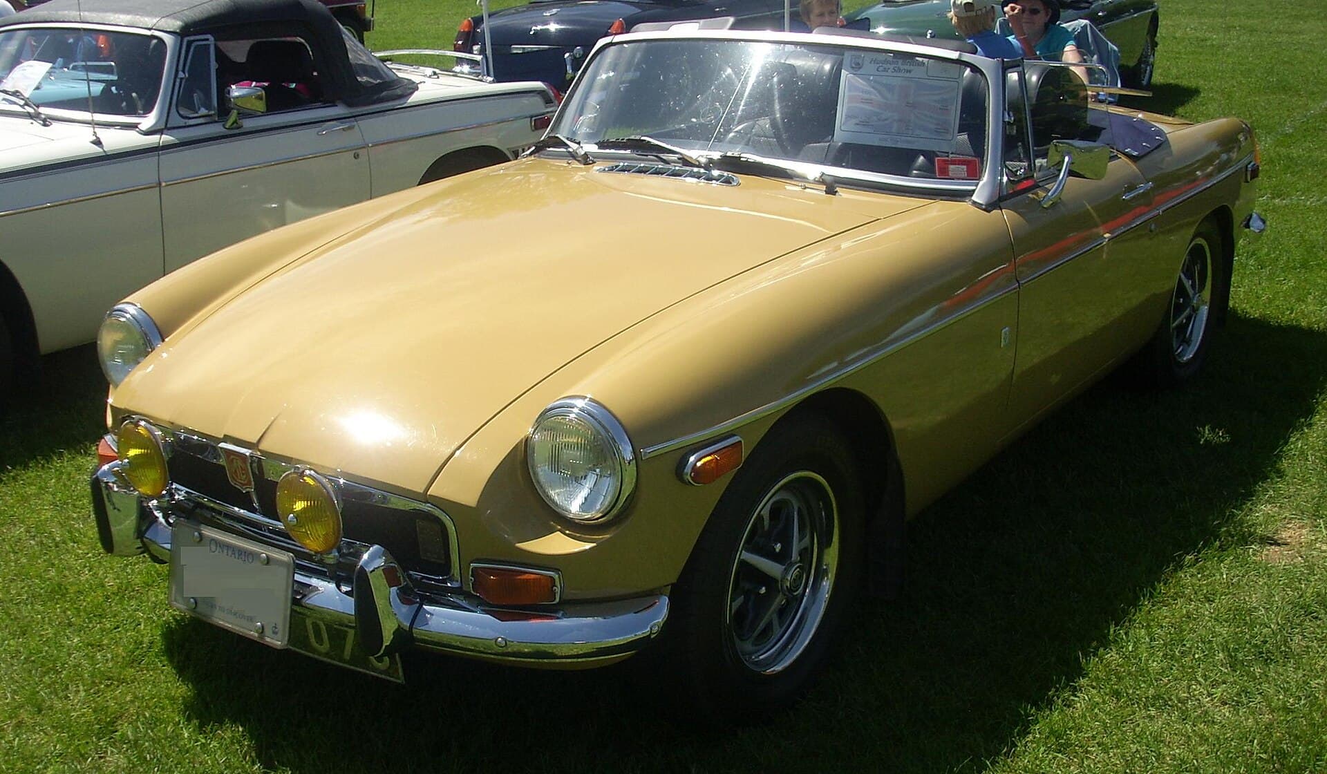 Klassischer MGB Roadster, wie er im Fall verkauft wurde